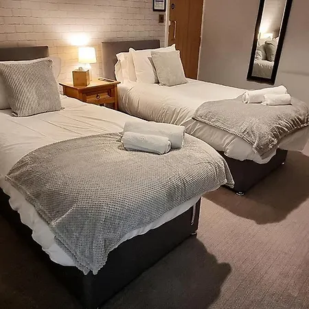 The Royal Oak, 塞特尔